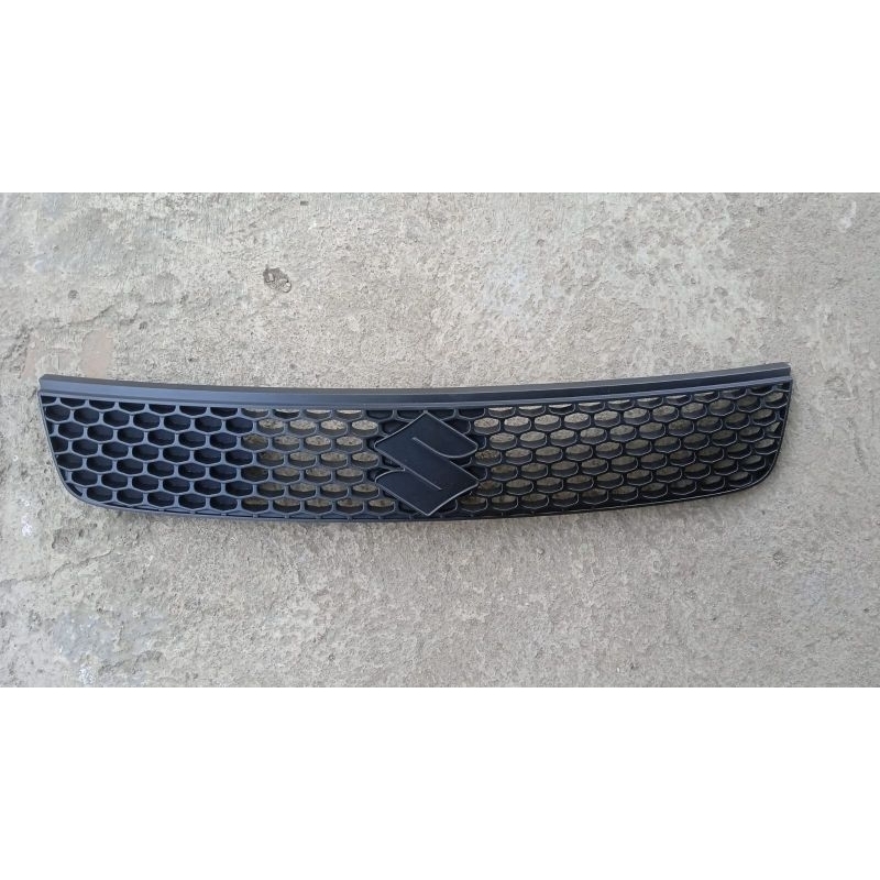 grill rambang bemper depan Suzuki Swift th 2008-2012