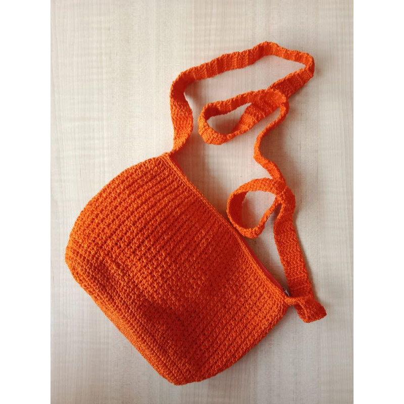 Tas rajut selempang preloved