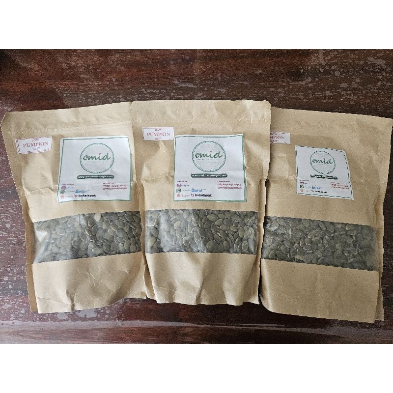 

Biji Labu Organik mentah Organic raw pumpkin seeds 1 kg Omid ASLI