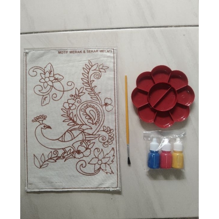 

Paket Hemat Paket Melukis Batik Kain Cat lukis 1set kuas palet