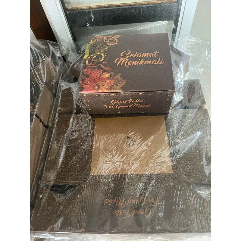

KOTAK KUE BATIK / SNACK BOX KRAFT 12X12 12X14 isi 100