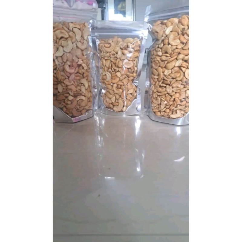 

KACANG MEDE PATAHAN MATENG ORIGINAL 100GRAM