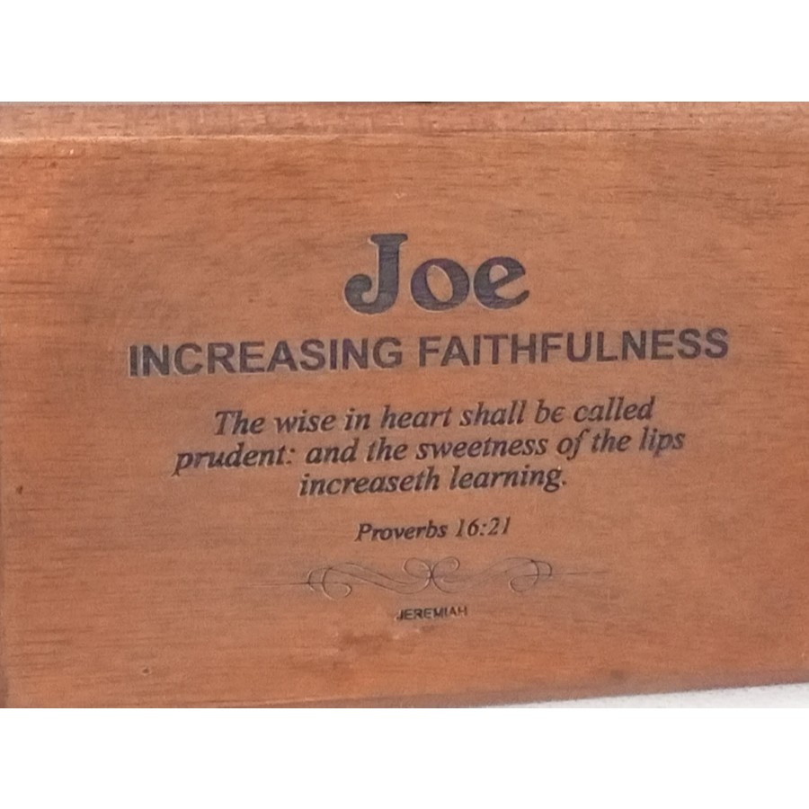 Plat nama Hiasan Dinding. Papan Nama Kayu Joe