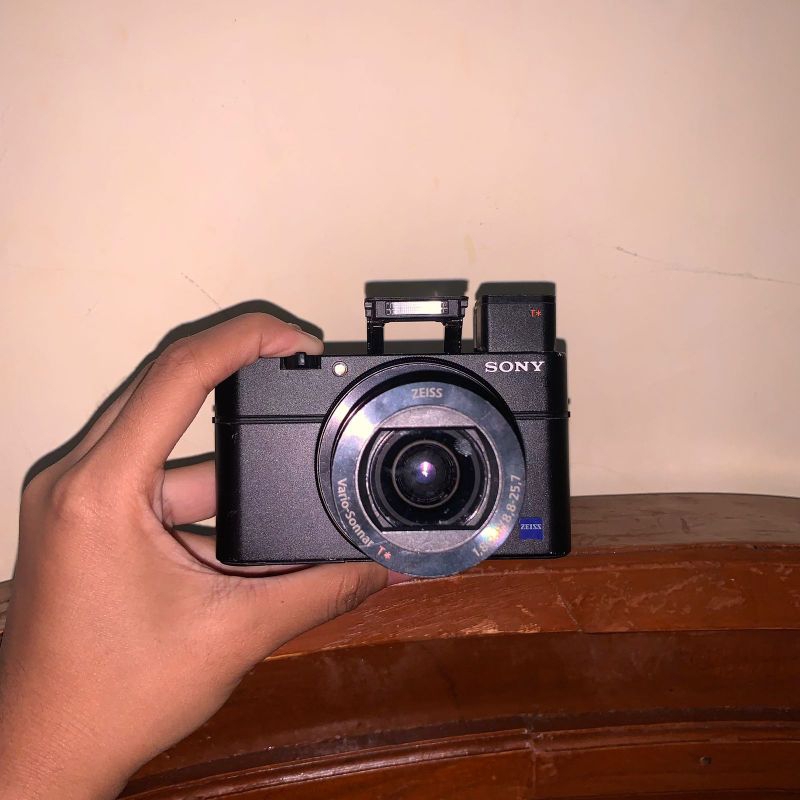 Sony Rx100 Mark iii Second