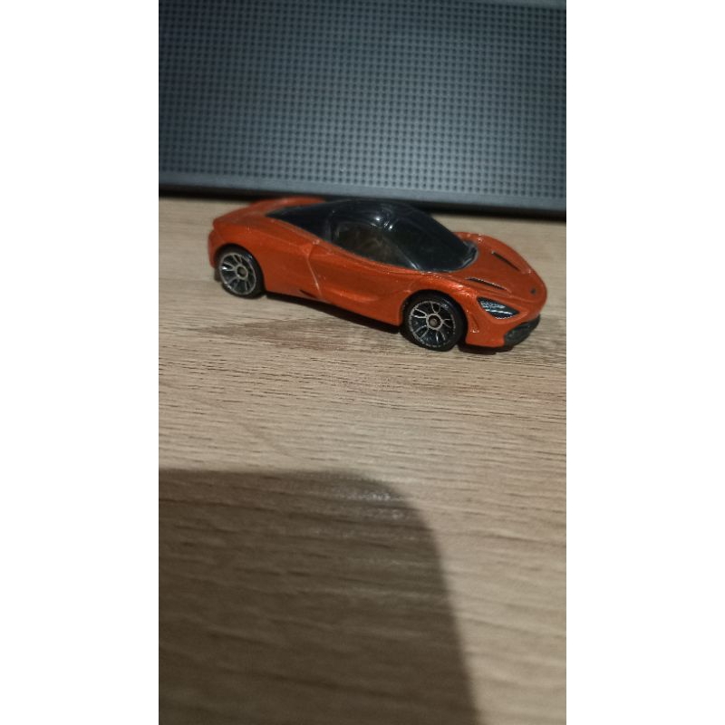 Hot Wheels McLaren 720s