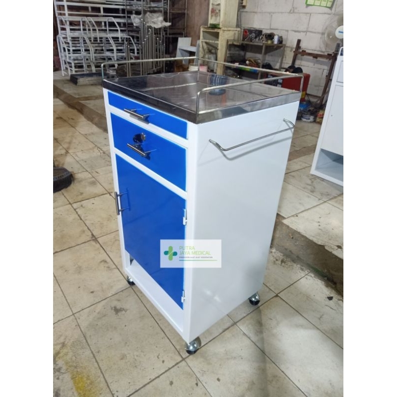 Bedside kabinet besi / lemari bedside besi / lemari nakas /  bedside kabinet besi