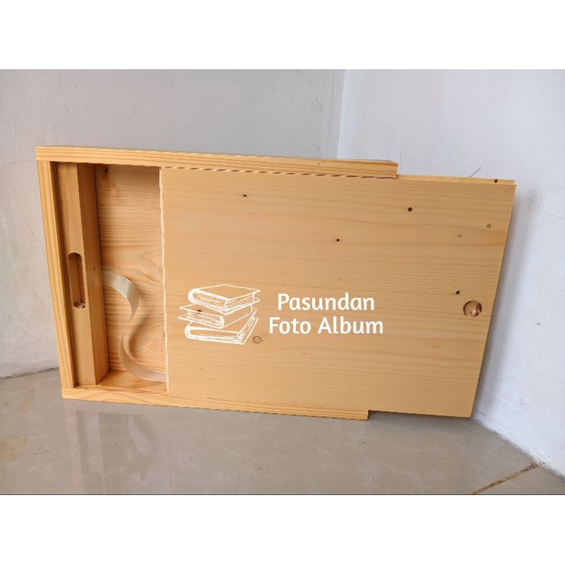 Cetak Foto Album Kolase 20x30 Plus Box Kayu