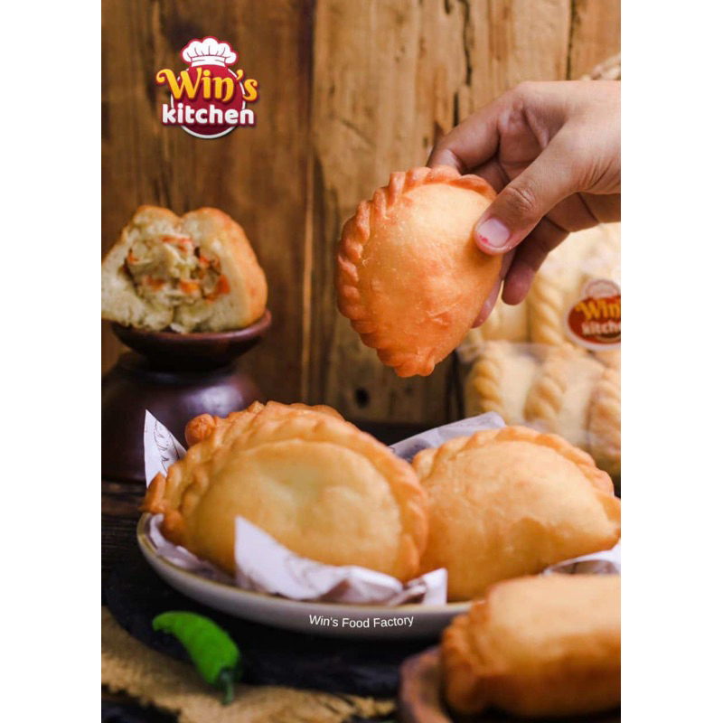 

WIN'S Panada Ayam Sayur Isi 8 Pcs