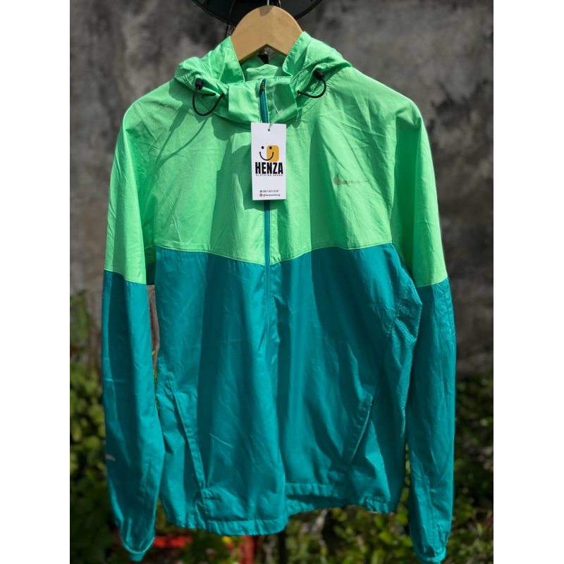 THRIFT JACKET RUNNING NIKE GRADASI