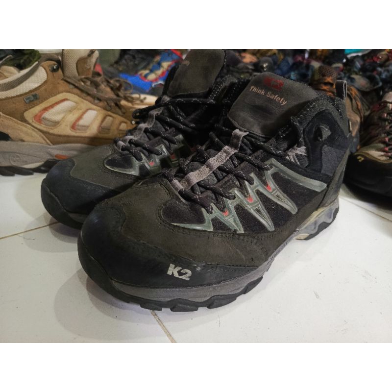 sepatu gunung K2 42