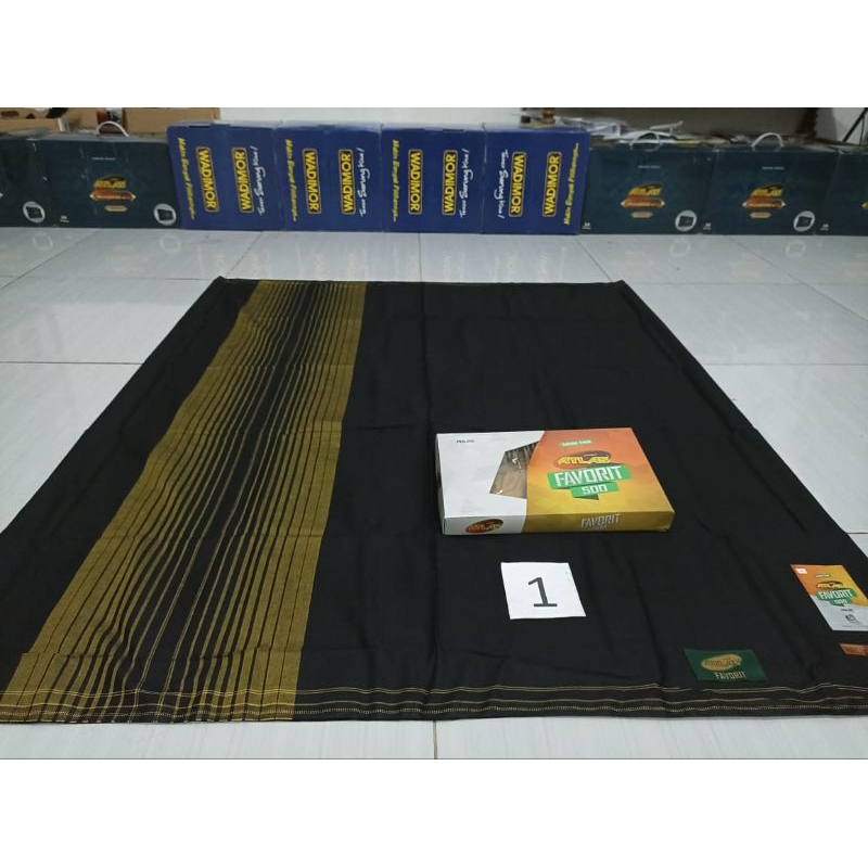 SARUNG ATLAS FAVORIT HITAM POLOS