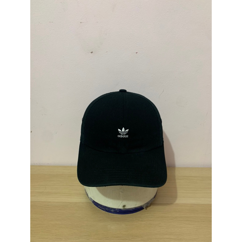 Topi Adidas Trefoil