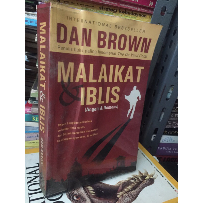 MALAIKAT DAN IBLIS DAN BROWN