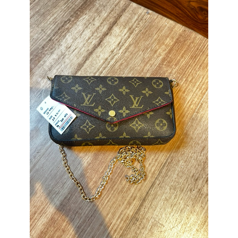 

LV amplop barang ball preloved mantan