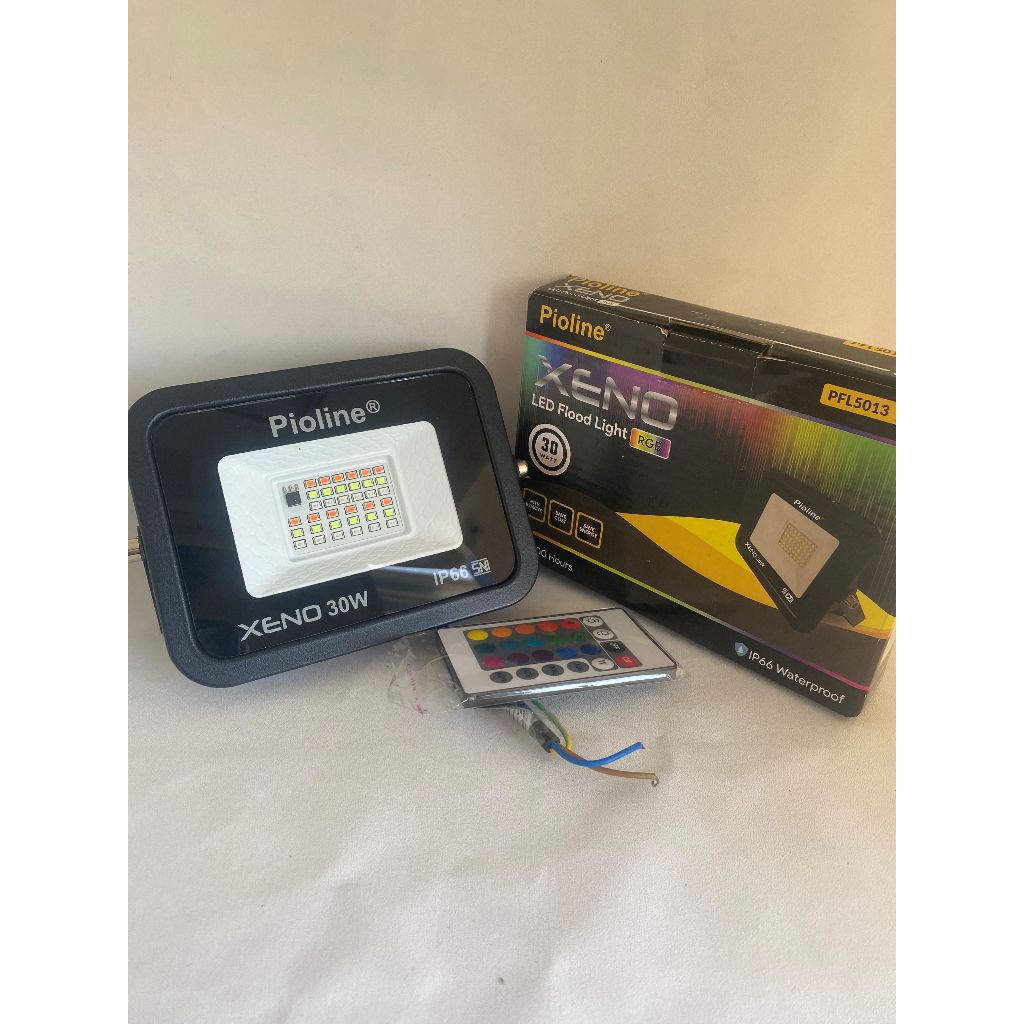 Lampu Sorot LED RGB PIOLINE XENO