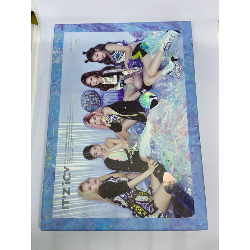 Album Itzy - Icy (+ POB, no poster)