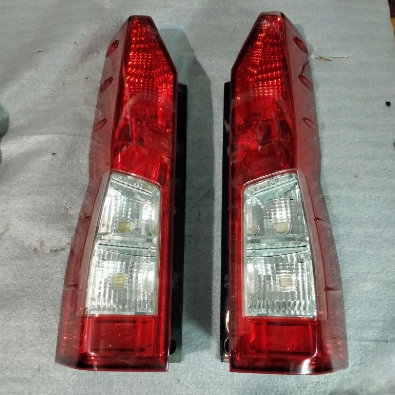 stoplamp Toyota Hiace premio