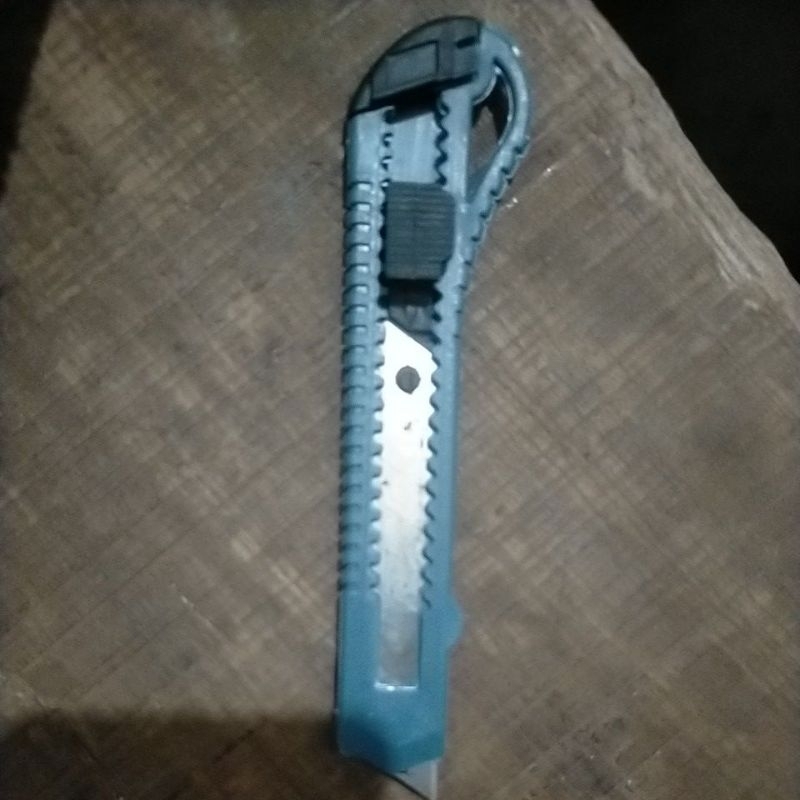 

pisau karter