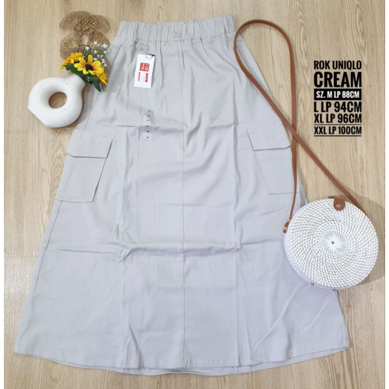 Rok Uniqlo wanita