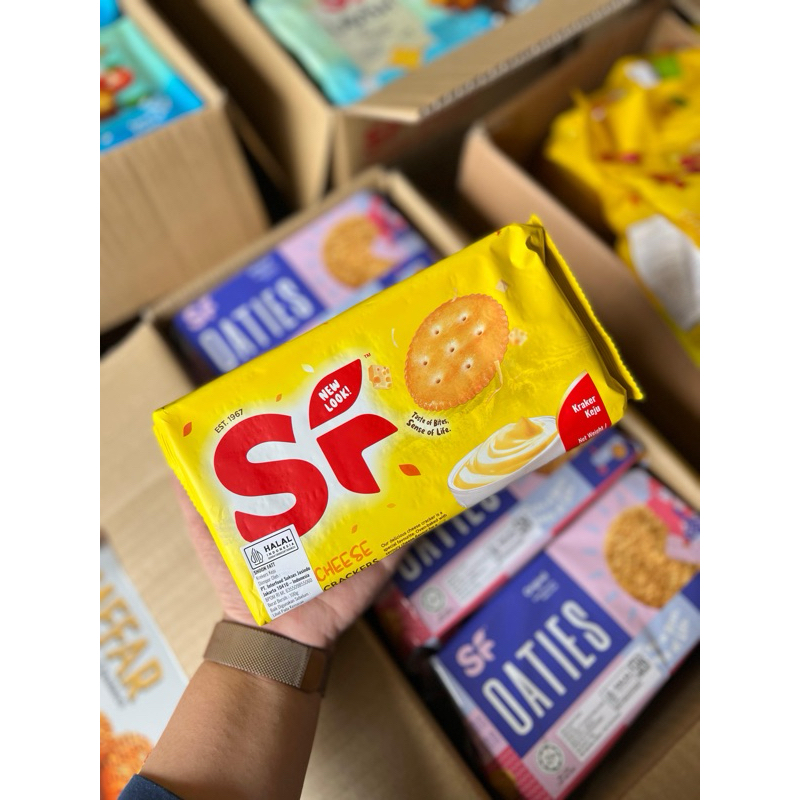 

SF CHEESE CRACKERS 100gr