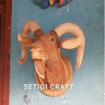 Hiasan Dinding Patung Kayu Patung Kepala Kambing Garut
