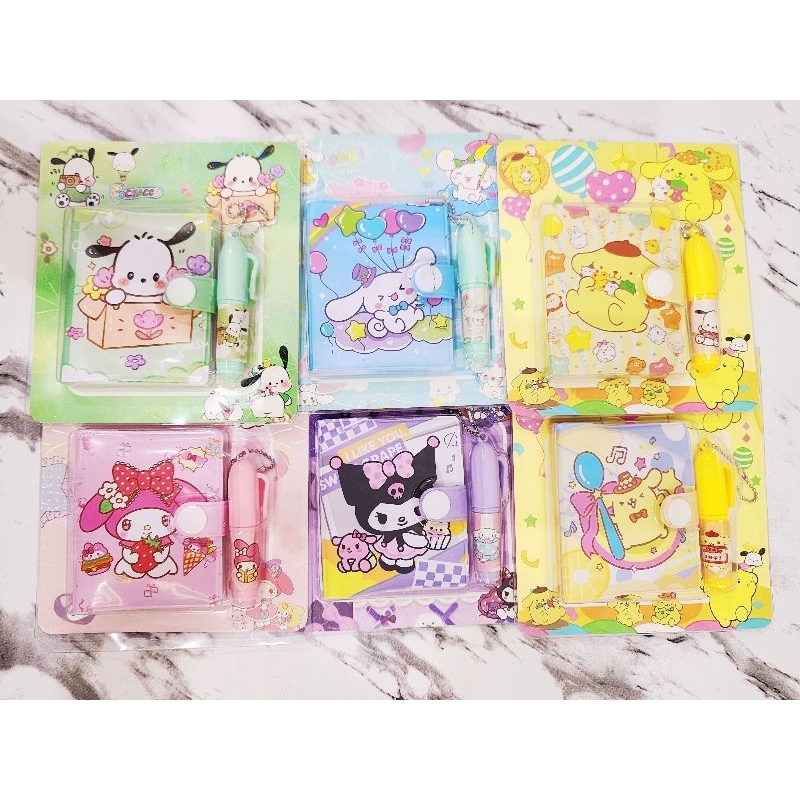 

Notes mini Sanrio bisa digantung lengkap dengan pen