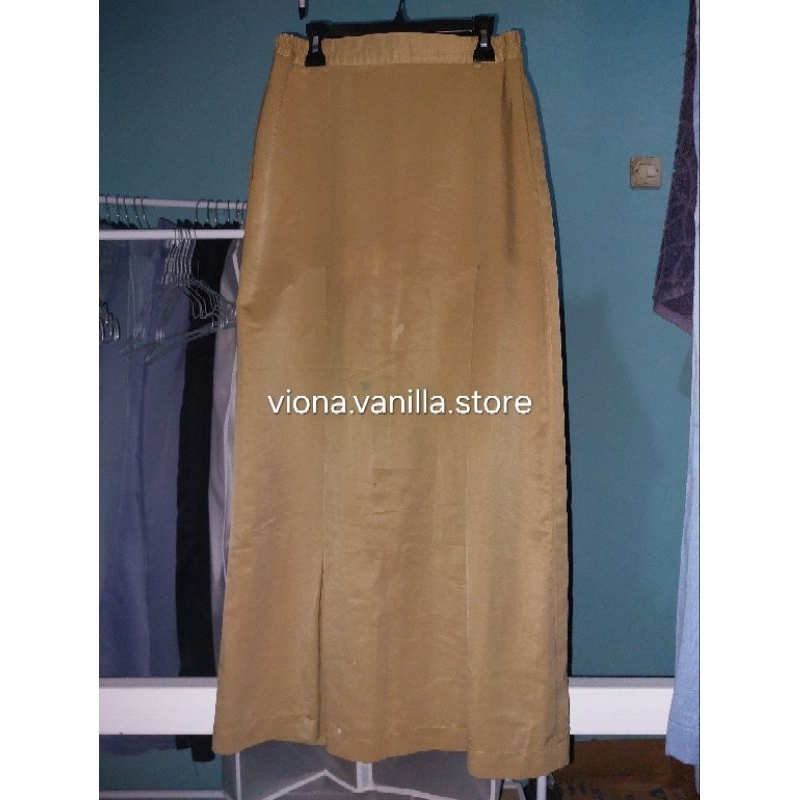 Rok Sekolah Cream SMP Licin SKU46