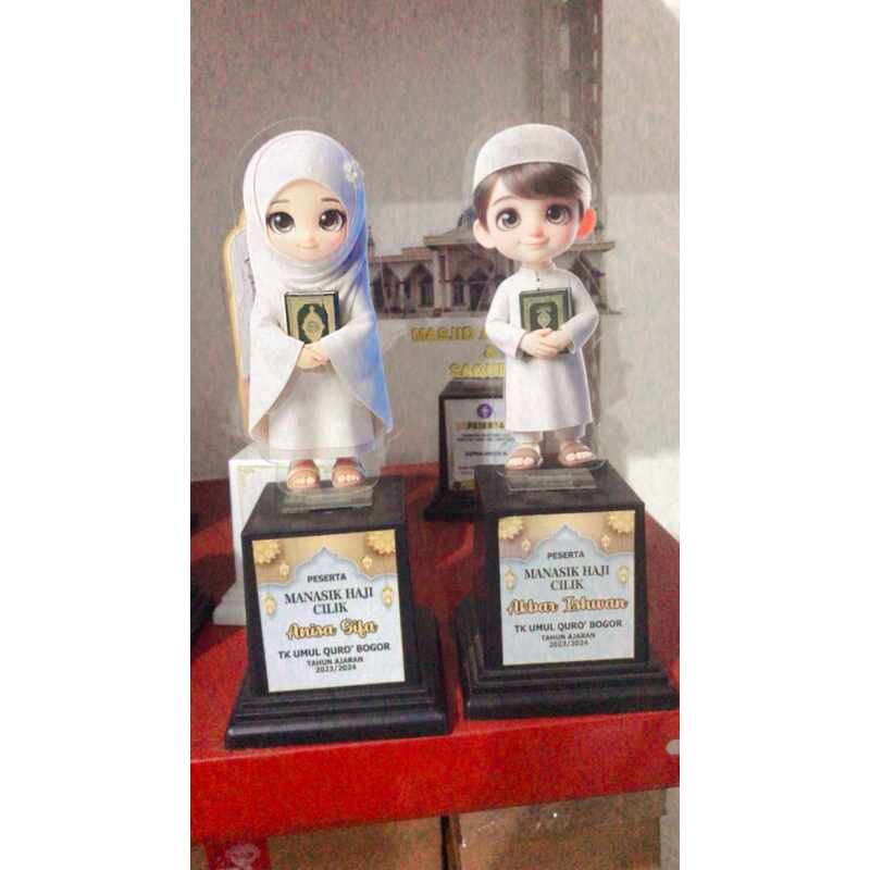 Piala Akrilik Pesantren Kilat Anak Sekolah
