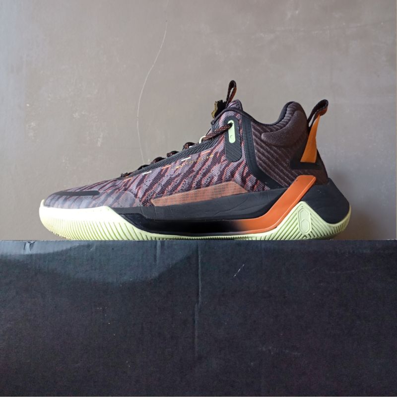 Sepatu Basket Xtep Levitation 6 (brand china selain Li-Ning, Anta, dan 361°)