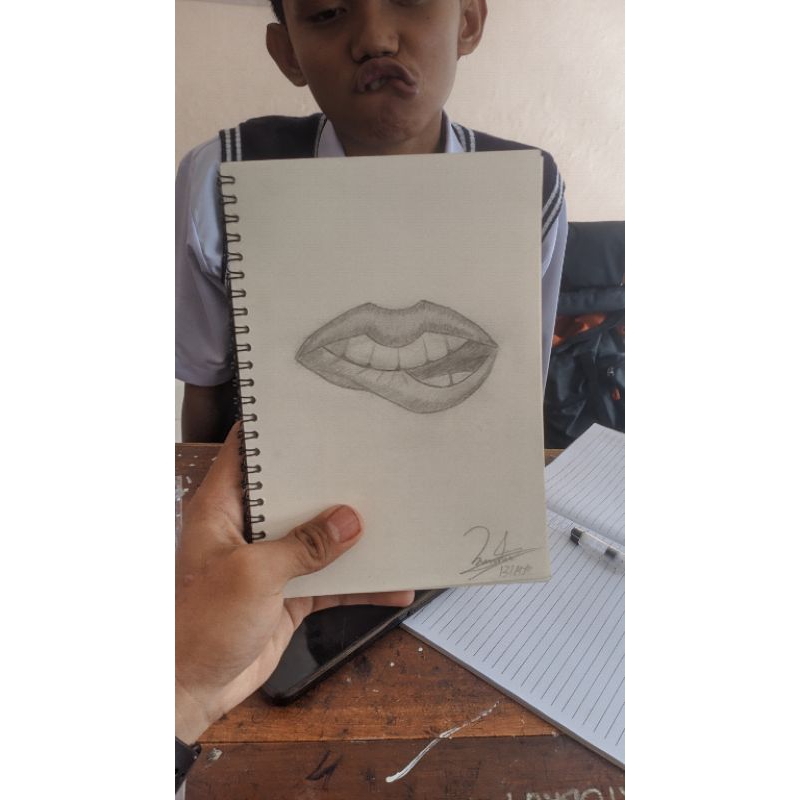 

sketsa bibir