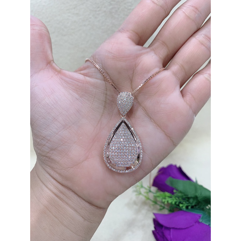 Kalung dan liontin labu replika berlian mewah