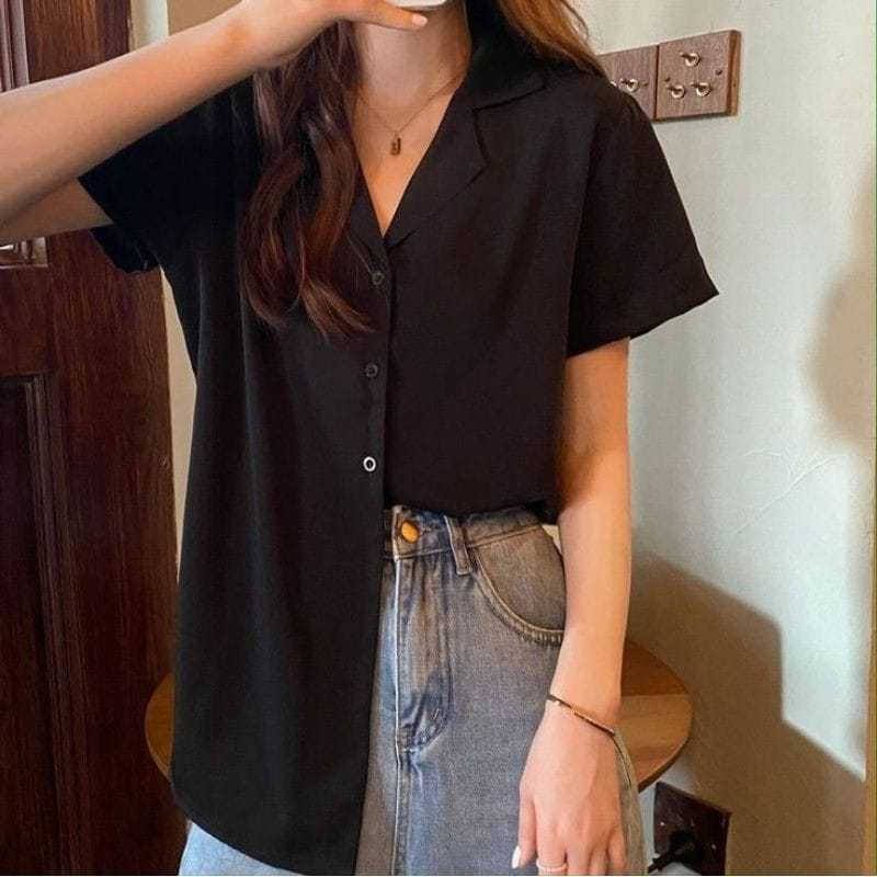 Blouse Wanita Lengan Pendek / Atasan Wanita Polos  / Baju Atasan Wanita Kekinian