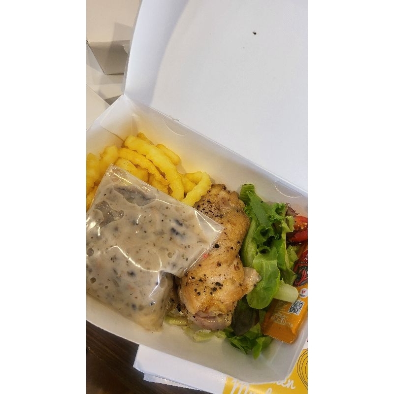 

Ready Stock - Chicken Mushroom with Salad & Fries