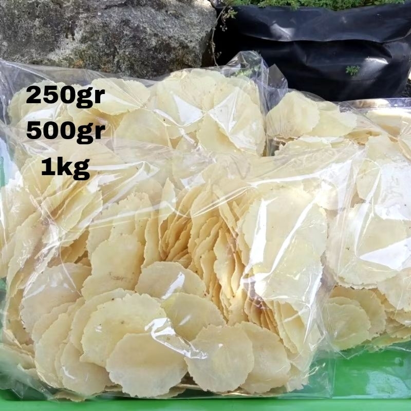 

Emping melinjo mentah super tipis kualitas bagus siap goreng 250gr 500gr 1kg