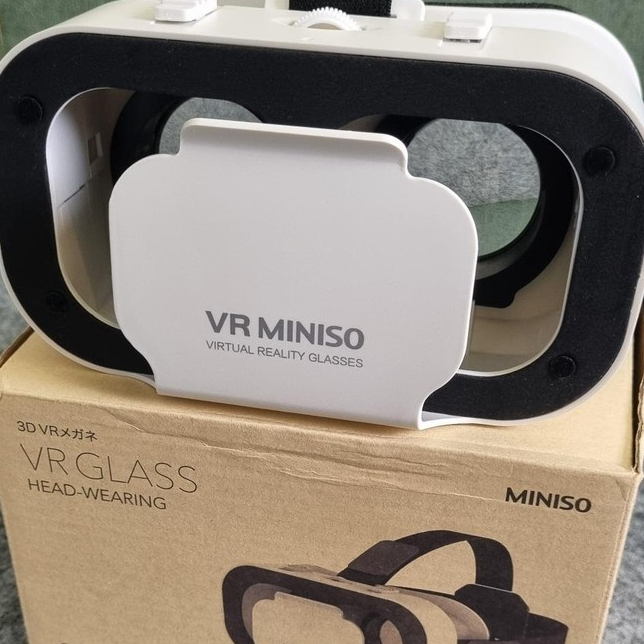 Preloved Miniso VR Virtual reality glasses