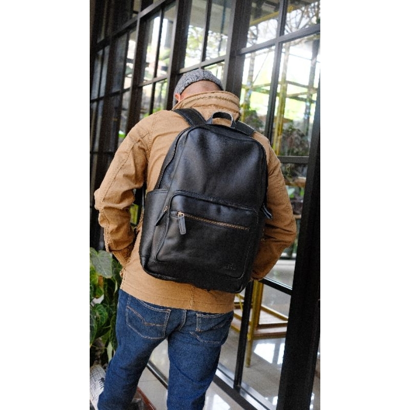 AIRA | Tas Ransel Kulit Asli Backpack Hugo Tas Kerja Tas Laptop 14 Inch Kekinian
