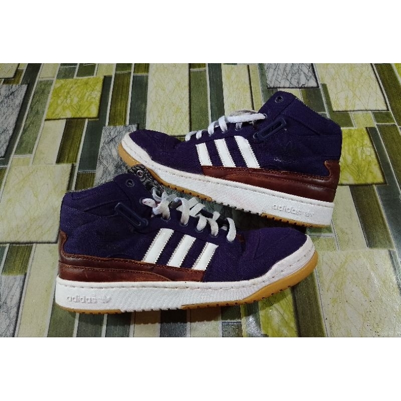 Sepatu Adidas forum mid purple second size 43