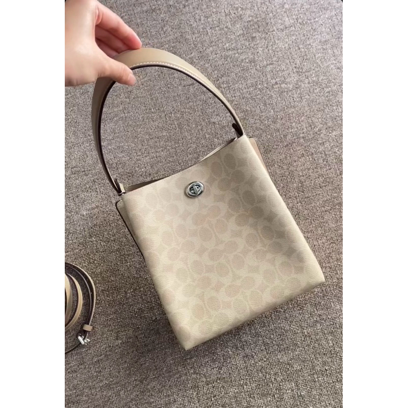 coach charlie bucket taupe signature