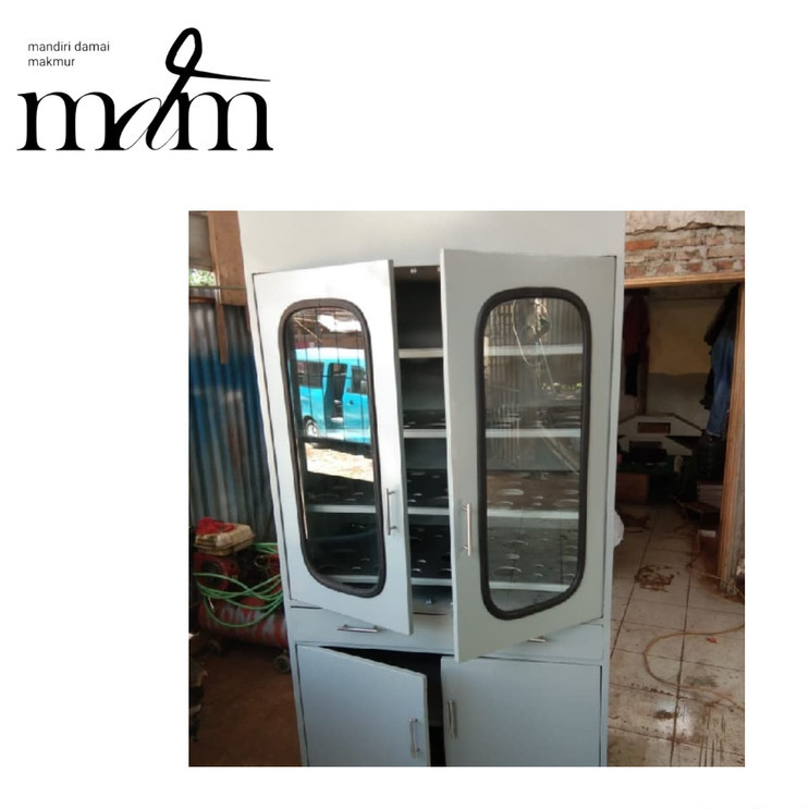 Lemari Penyimpanan Alat-alat laboratorium Mild Steel