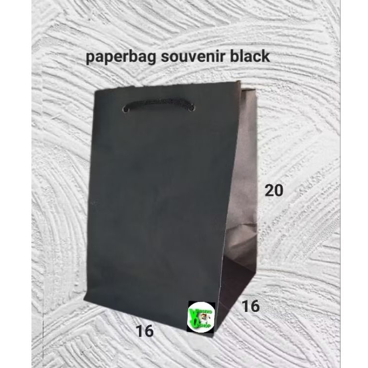 

paperbag sovenir black (16×16×20) isi 12 pc