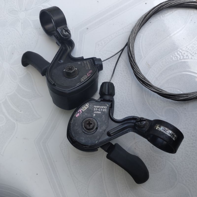 Sepasang shifter operan sepeda 3x6 speed Shimano altus Japan NOS