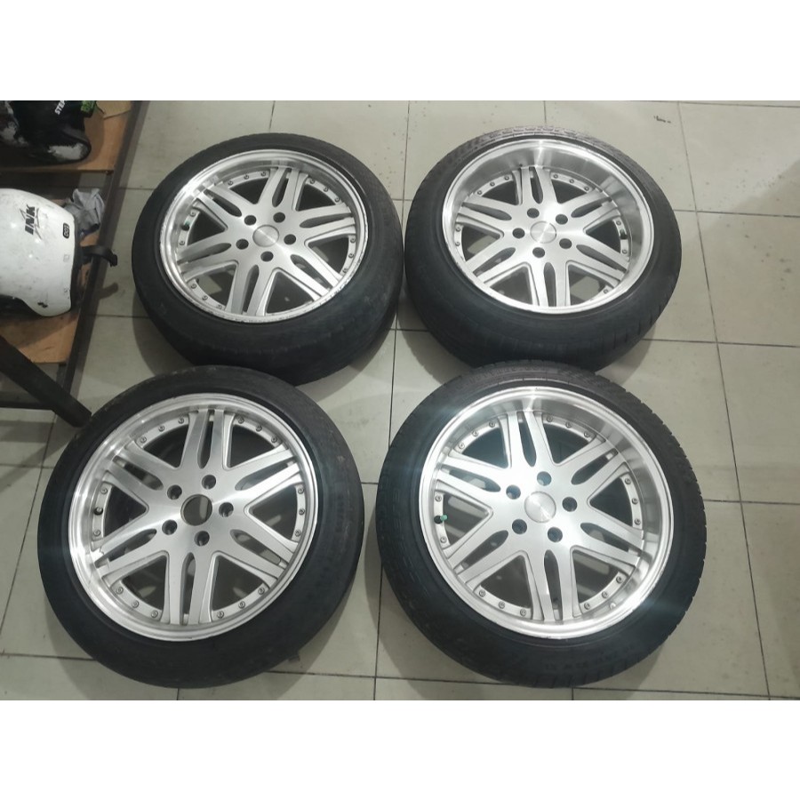Velg Mobil Model Celong OKAYAMA R17X7,5/8,5 Baut 5 pcd 5X114 ET42/38 +BAN 205 50 R17