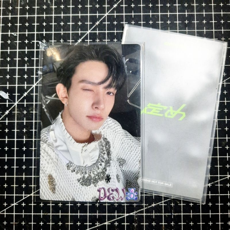 PC Heeseung Enhypen Album Sadame : UMS (Heeseung wink Sadame) Photocard Official