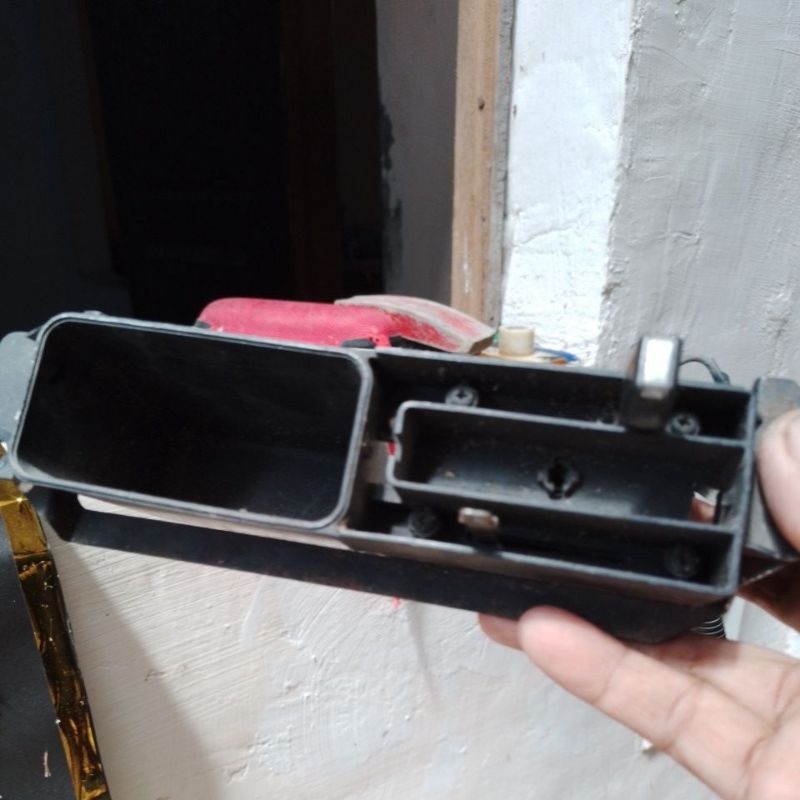 Switch/Saklar AC tengah Kijang kapsul