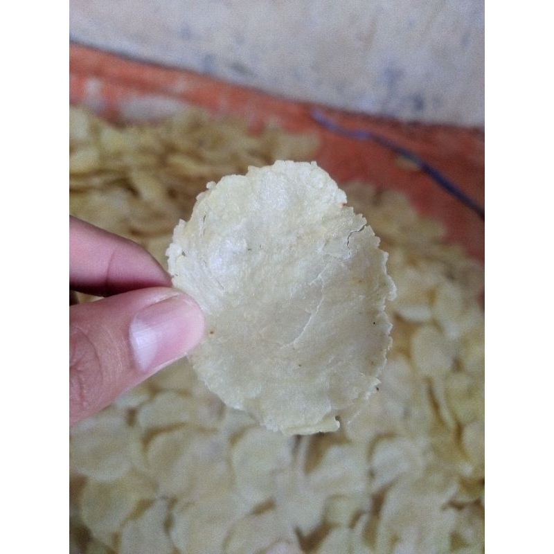 

1 KG Emping Melinjo Mentah Ukuran 1 SukaSuka