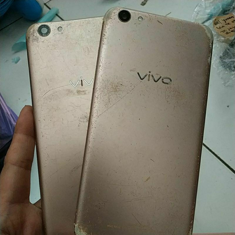 backdoor bekas Vivo y65 ada tombol minus seperti difoto
