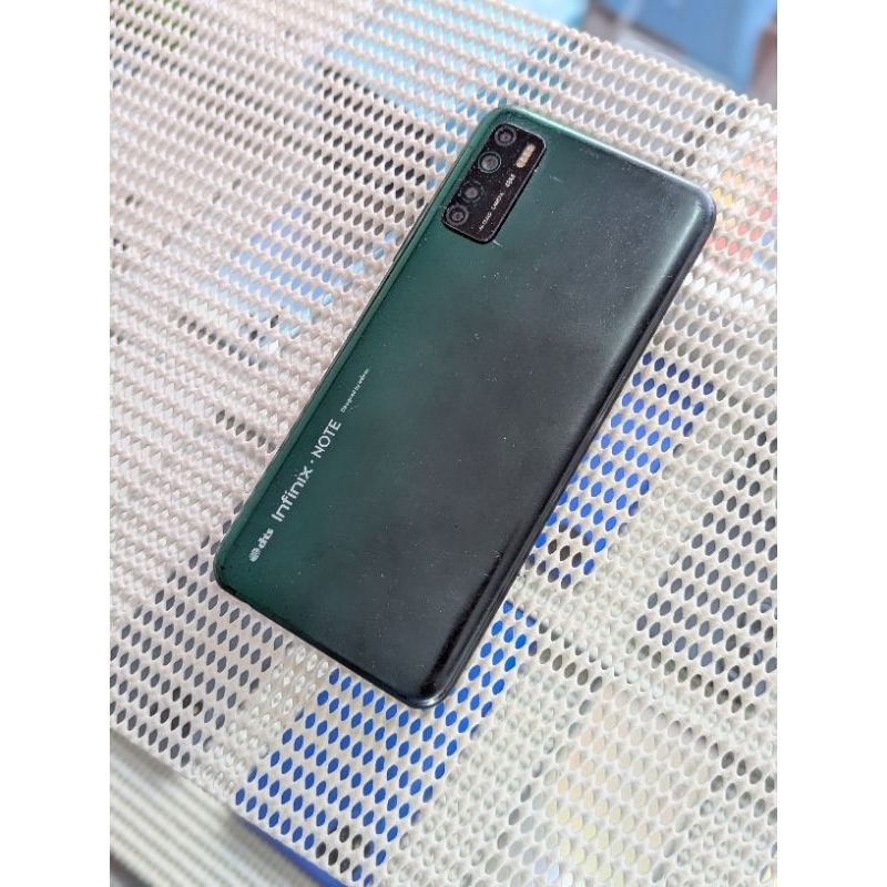 Infinix note 7 lite 4/128gb.
