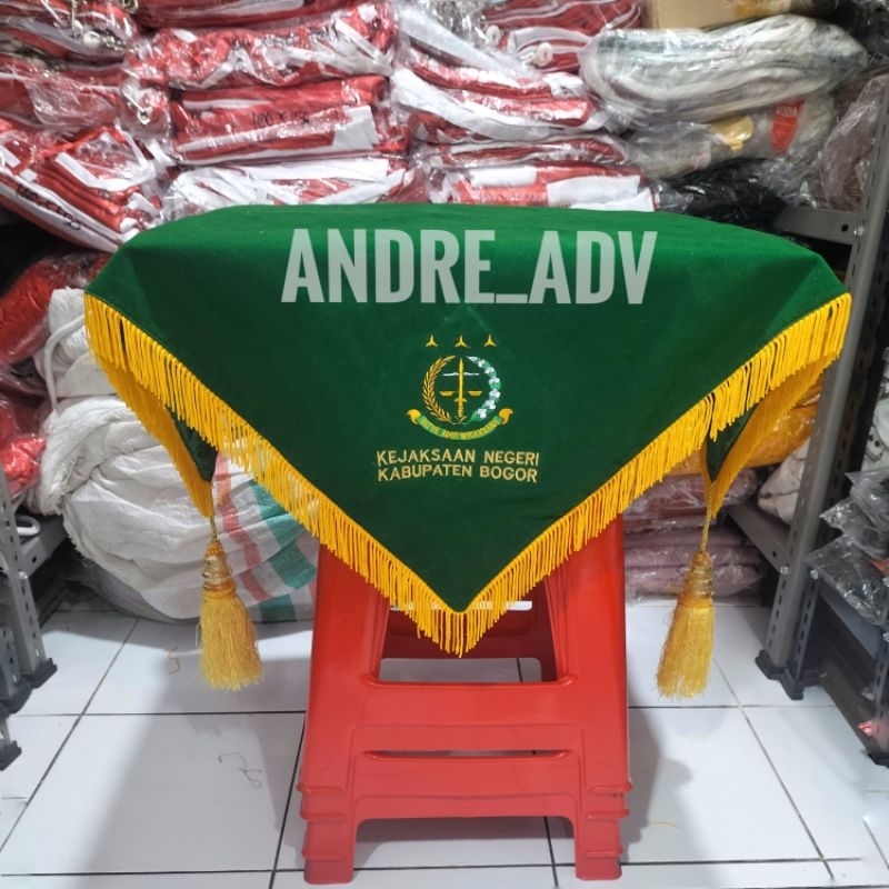 alas baki beludru costum logo bordir