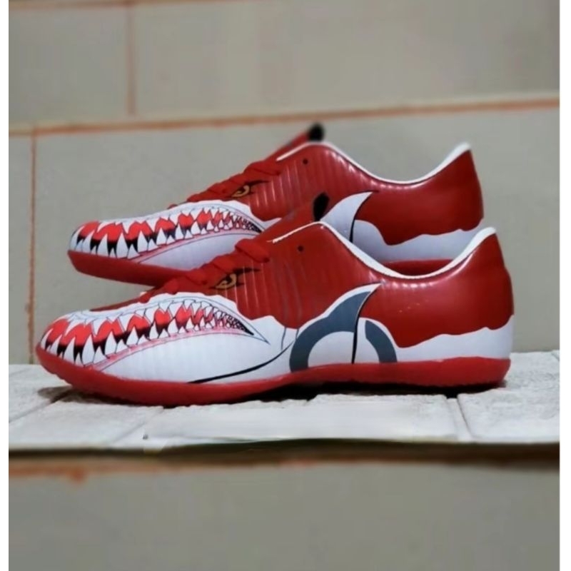 SEPATU FUTSAL ORTUSEIGHT MODEL HIU TERBARU TERLARIS SEPATU FUTSAL KEKINIAN