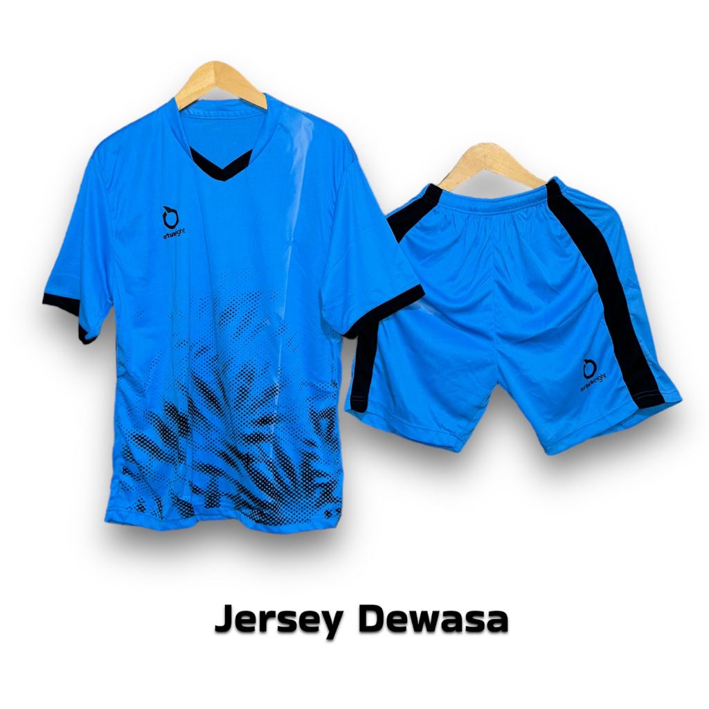 Stelan jersey dewasa baju dan celana terbaru dan termurah baju futsal pria wanita keren